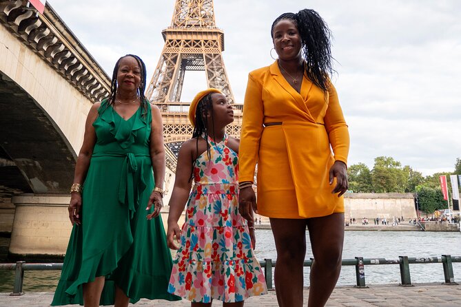 Private Photoshoot with the Iconic Eiffel Tower in Paris - Flexible Cancellation and Booking in Advance