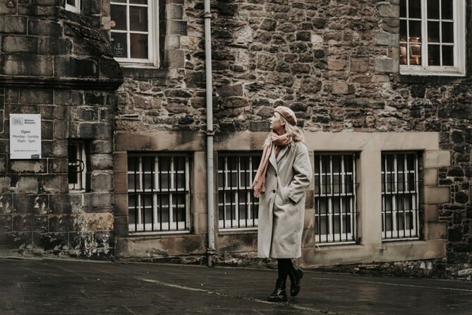 Private Photoshoot with Views of World Famous Edinburgh Castle - The Sum Up: A Personalized Photo Experience in Edinburgh