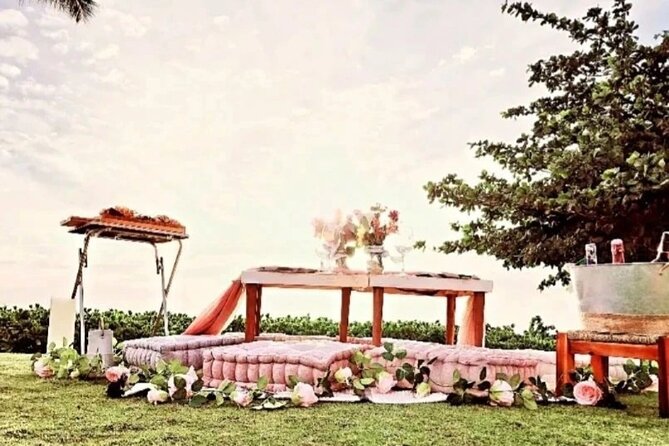 Private Picnic Activity in The Ulua Lagoon in Oahu - A Private Picnic Experience in Ulua Lagoon for Up to Two People