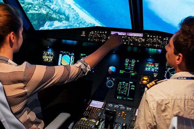 Private Pilotage of a Flight Simulator in Paris - The Simulator and Training Quality