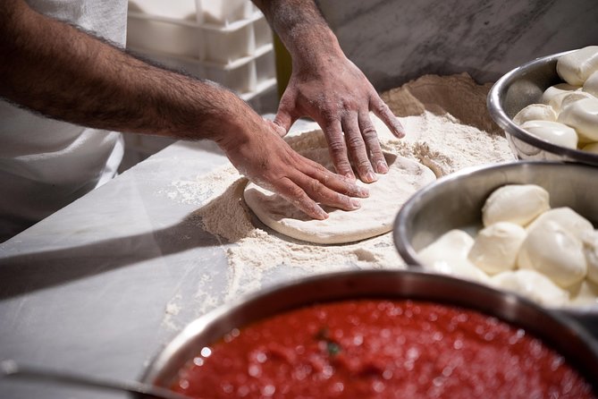 Private Pizza & Tiramisu Class at a Cesarina's home with tasting in Pompei - Discover a Private Pizza & Tiramisu Class in Pompeii for an Authentic Italian Culinary Experience