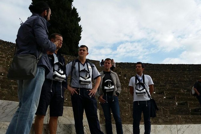 Private Pompeii Tour with 3D Virtual Reality Headset - Tour Assistant Only - Precise Location and Meeting Point in Pompeii
