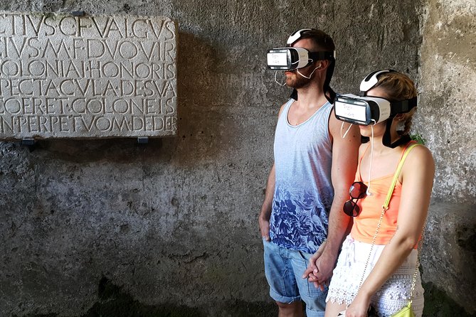 Private Pompeii Tour with 3D Virtual Reality Headset - Tour Assistant Only - The Experience of Virtual Pompeii