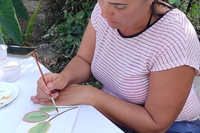 Private pottery workshop in the beautiful Monchique mountains - The Experience’s Pacing and Group Size