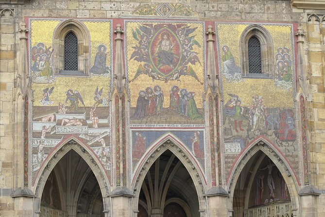 Private Prague Castle Tour with a Czech Guide, meet up at hotel - The Royal Palace: From Medieval Residence to Modern Venue