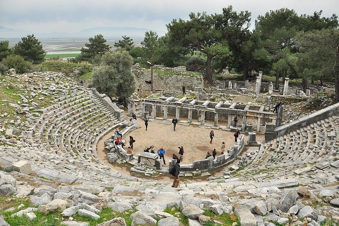Private Priene, Miletos and Didyma Tour From Kusadasi - Discovering Miletos: Sages, Ruins, and a Theater