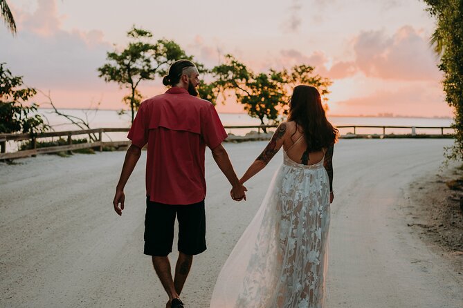 Private Professional Vacation Photoshoot in Maui - Practicalities: Meeting Point, Accessibility, and Weather