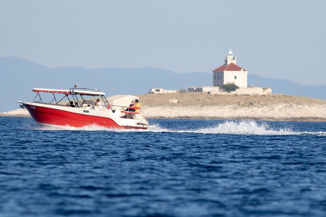 Private Red Rocks and Pakleni Islands beach hopping speedboat tour - The Stunning Red Rocks Cliffs and Water Exploration