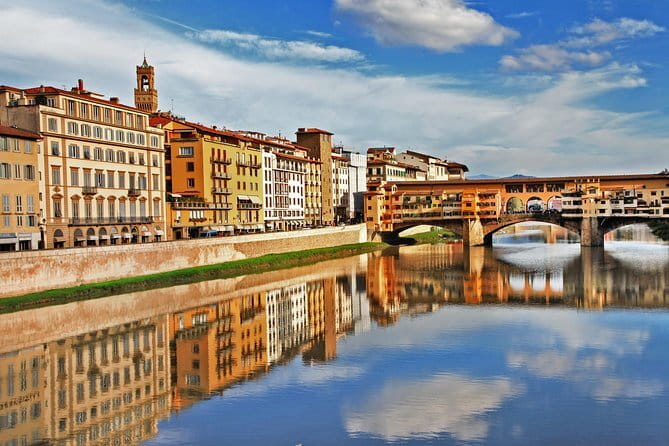 Private Renaissance Discovery Tour of Florence - View Pitti Palace and the Oltrarno District