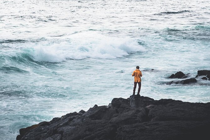 Private Reykjanes Peninsula, Lava Tunnel and Blue Lagoon - The Thrilling Gunnuhver Hot Springs Geyser