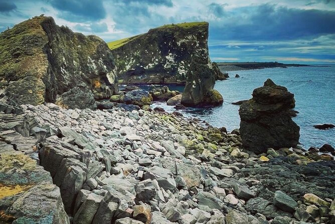 Private Reykjanes Tour and Blue Lagoon Spa - The Guide’s Role and Insights on Geology and Mythology