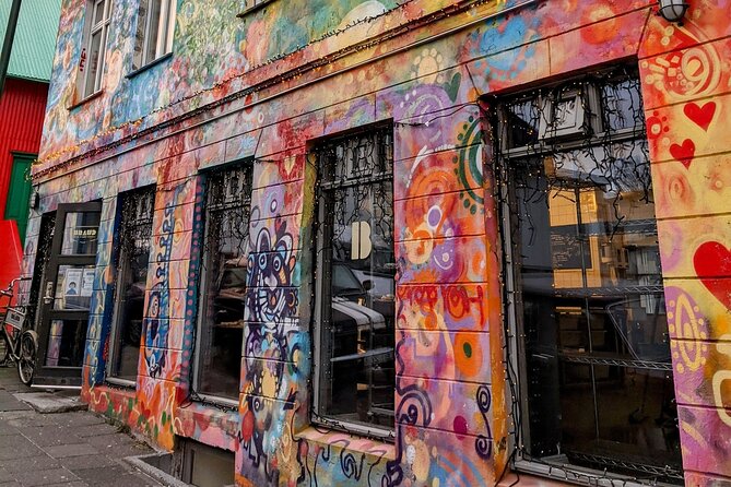 Private Reykjavik Street Art Walking Tour - The Instagram Tour - Admiring Artwork Outside the 101 Spa and Hallgrimskirkja