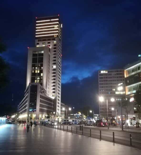 Private Rickshaw Taylor Made By Night Tour - The Route and Stops: Tailored to Your Interests