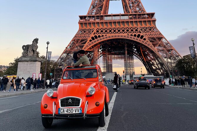 Private ride in a Citroën 2CV in Paris - 2h - The Charm of the Citroën 2CV: A Vintage Paris Experience