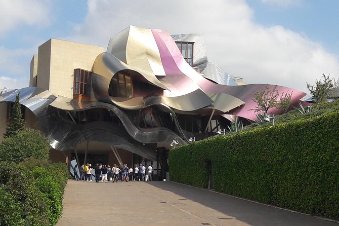 Private Rioja wine tasting tour with local lunch - Architectural Highlights at Bodegas Marques de Riscal and Ysios
