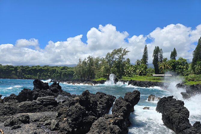 Private Road to Hana Tour with Pickup - Koki Beach and the Sea Arch at Lau Island