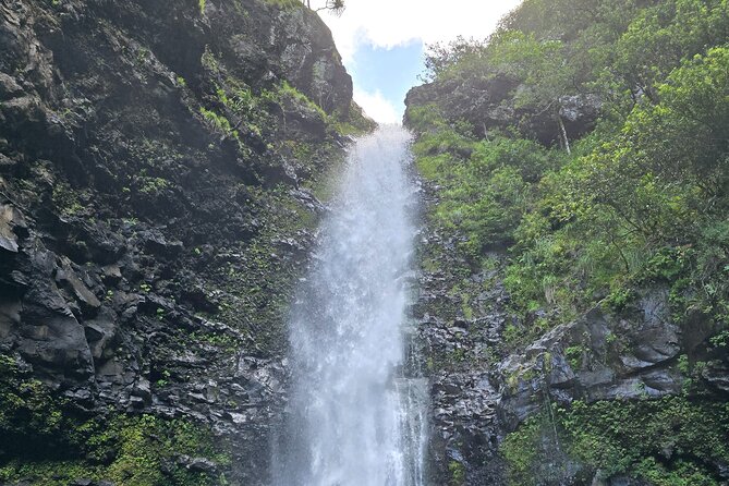 Private Road to Hana Tour with Pickup-Ultimate Package, Backside - Hamoa Beach: Pristine Water and Cliffs