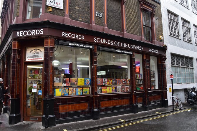 Private Rock and Roll Music Tour of Central London - Carnaby Street: The Iconic Fashion and Music Hub of Swinging London