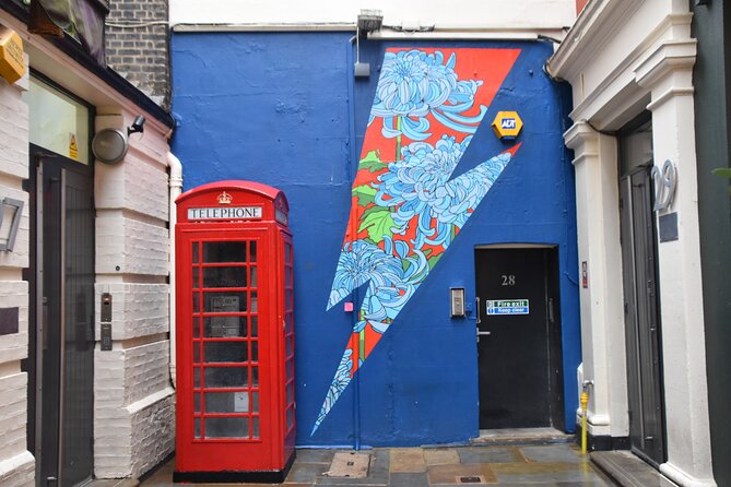 Private Rock and Roll Music Tour of Central London - The Ziggy Stardust Photoshoot on Heddon Street