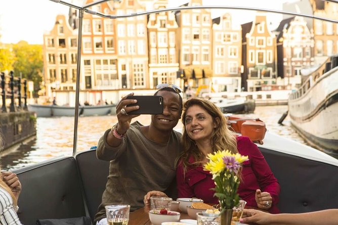Private Romantic Canal Cruise Amsterdam with Bubbly and Snacks - Key Points