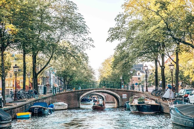 Private Romantic Canal Cruise Amsterdam with Bubbly and Snacks - The Most Romantic and Personal Touches