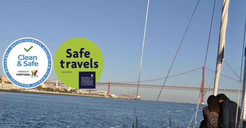 Private Romantic cruise with sparkling wine- 2-Hour- Lisbon - Lisbons Coastal Views from the Water