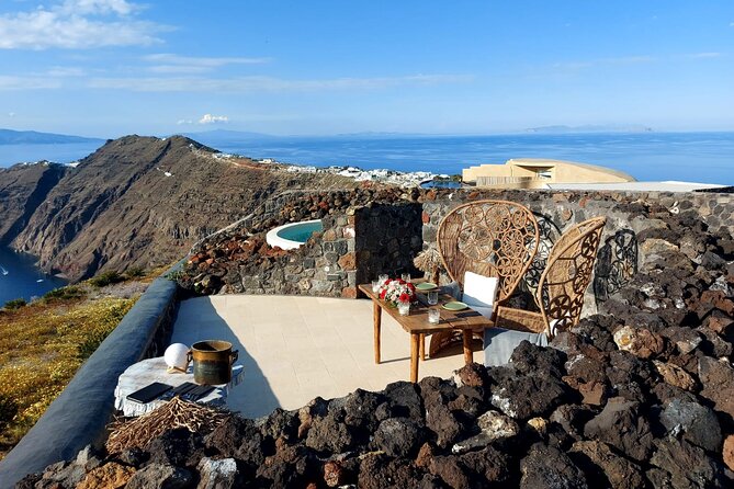Private Romantic Sunset Dinner with Caldera views in Santorini - Logistics: Meeting Point and Timing