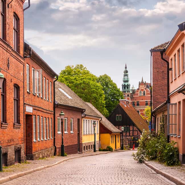 Private Romantic Walking Tour: Lund with Cathedral and Ruins - Key Points