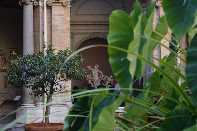 Private Rome Tour with De-lux Car: Sistine Chapel, Trevi, Pantheon, & more - Key Points