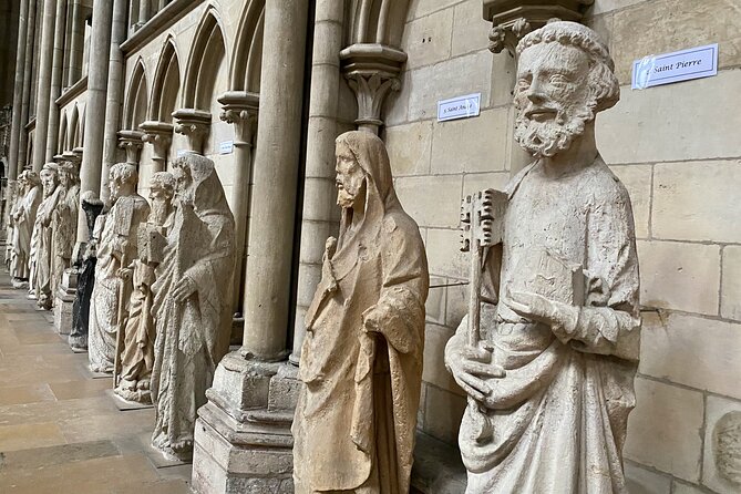 Private Rouen, Giverny Day trip from Paris with Michelin Lunch - Exploring Giverny Village and Art Galleries