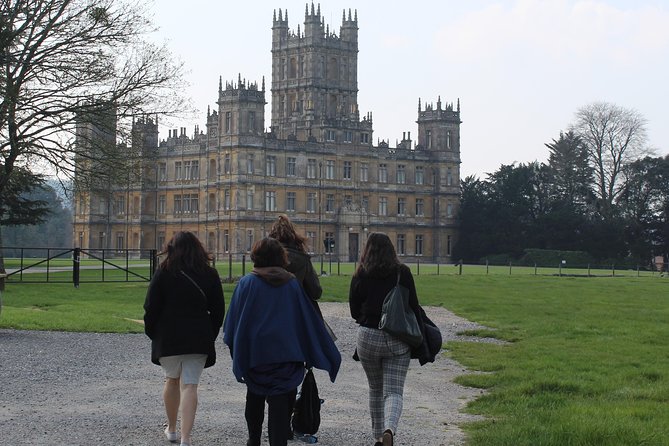 Private Round Trip Transfer : Heathrow or London to Highclere Castle - The Experience of the Driver and the Vehicle