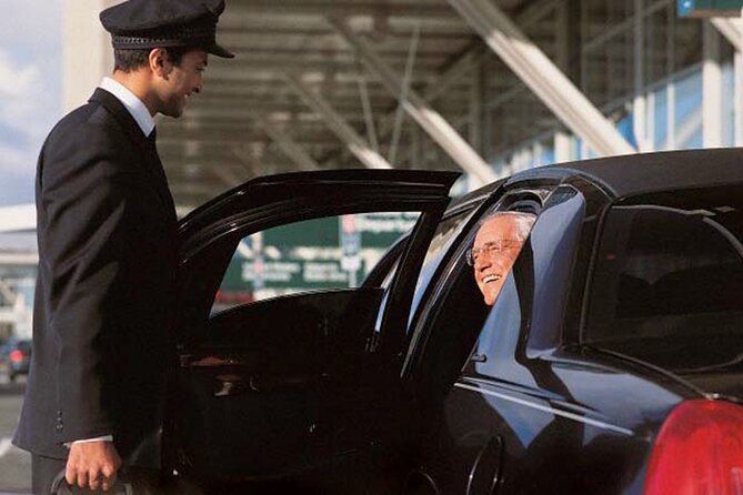 Private Round Trip Vancouver Airport (YVR) Transfer to/from Whistler - Booking and Cancellation Policies to Know