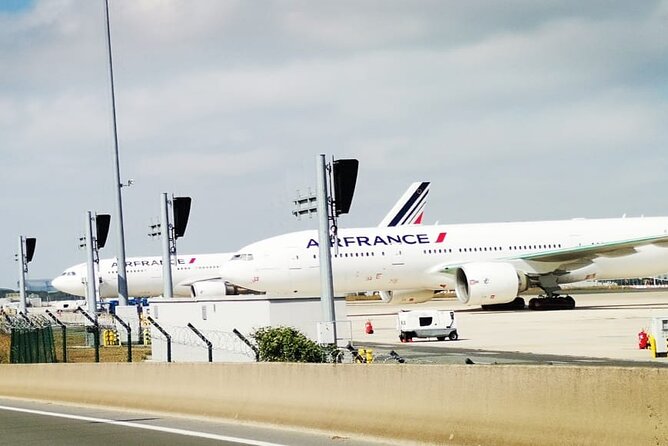 Private Roundtrip Airport Transfer for 1 to 3 Persons in Paris - Experience Provider: France by cab