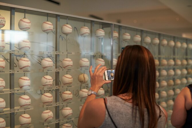 Private Roundtrip and Wait to Yankee or Mets Game - How the Tour Simplifies NYC Game Day Travel