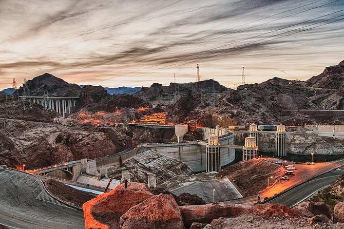 Private roundtrip from Las Vegas to Hoover Dam by SUV - 3.5 hrs - Key Points