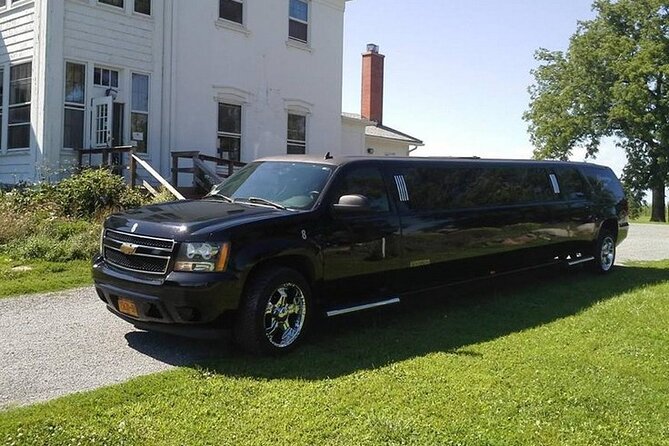 Private Roundtrip Transfer: To Las Vegas by Luxury Limo - Vehicle Choices: Chrysler 300 and Chevrolet Suburban SUV