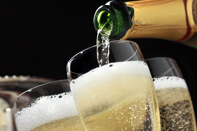 Private Roundtrip Transfer: To Las Vegas by Luxury Limo - Meeting Point and Departure Arrangements in Las Vegas