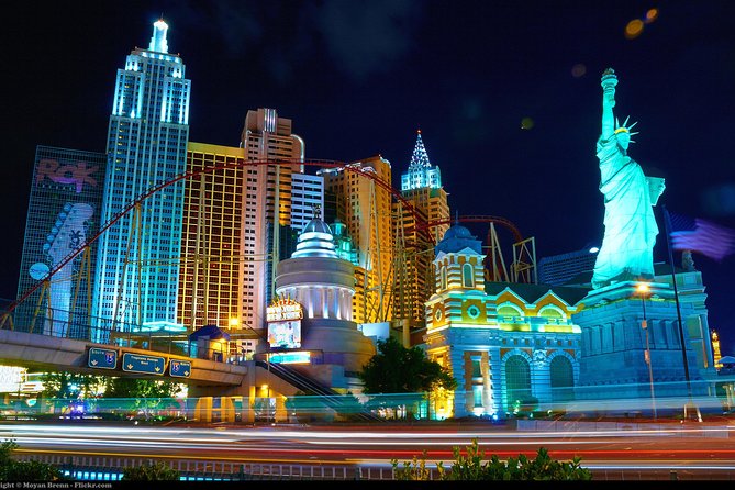Private Roundtrip Transfer: To Las Vegas by Luxury Limo - Customer Experiences: Punctuality and Professionalism Praised