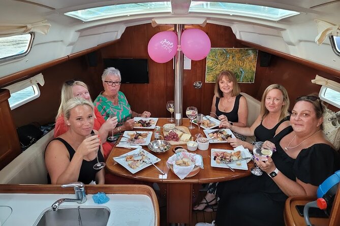 Private Sail and Dine Experience on Lake Windermere - Who Will Enjoy This Experience Most?