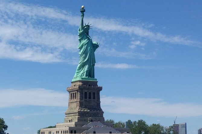 Private Sail Around New York City and The Statue of Liberty - Visiting Ellis Island from the Water