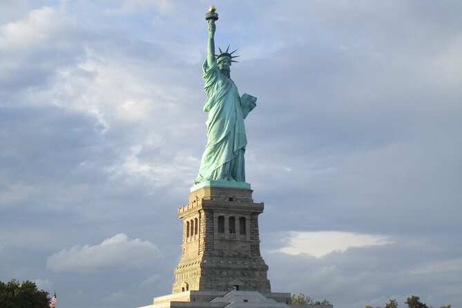 Private Sail New York with Brooklyn Sail (Reserve the entire boat) - The Captains and Their Role