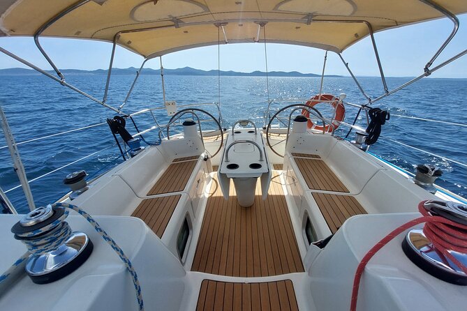 Private Sailing Day Tour - The Scenic Cruise Past Puntamika Lighthouse