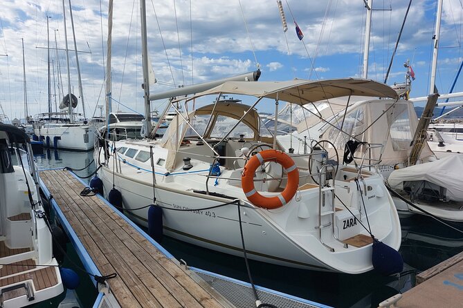 Private Sailing Day Tour - Lunch and Relaxation on Ugljan Island