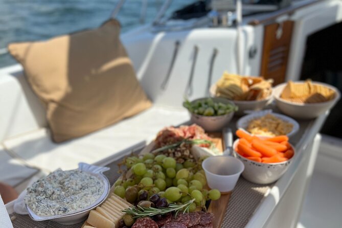 Private Sailing, Dolphin and History Tour on Mystique - Comparing This Tour to Other Charleston Water Experiences