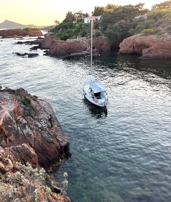 Private sailing excursion & Provençal picnic - Cruising to Sainte-Marguerite Island in the Lérins Archipelago