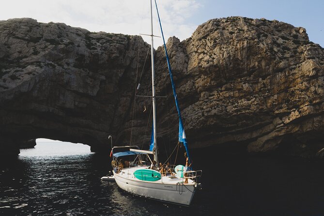 Private sailing experience discovering Ibiza or Formentera - Key Points