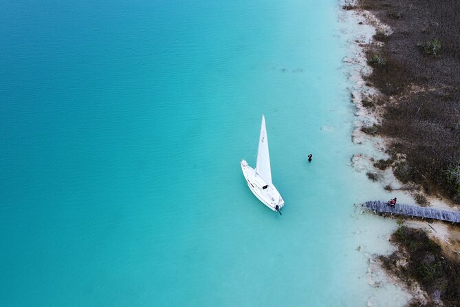 Private sailing tour of Bacalar Lagoon - Optimal Timing for the Best Views