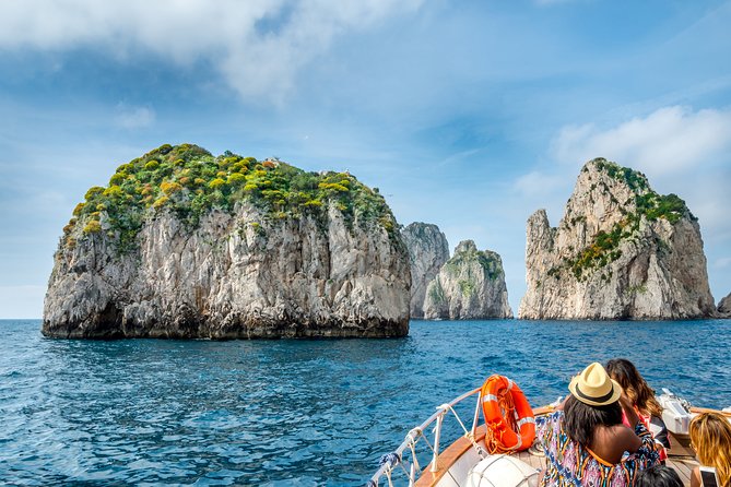 Private sailing trip along Capri and the Sorrento Coast - Discovering Hidden Coves and Secluded Beaches