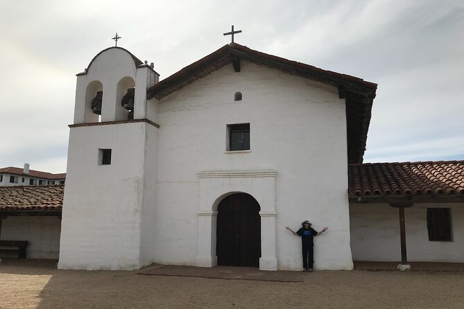 Private Santa Barbara History and Architecture Walking Tour - El Paseo and La Arcada Courtyard: Architectural Transitions and Artistic Touches