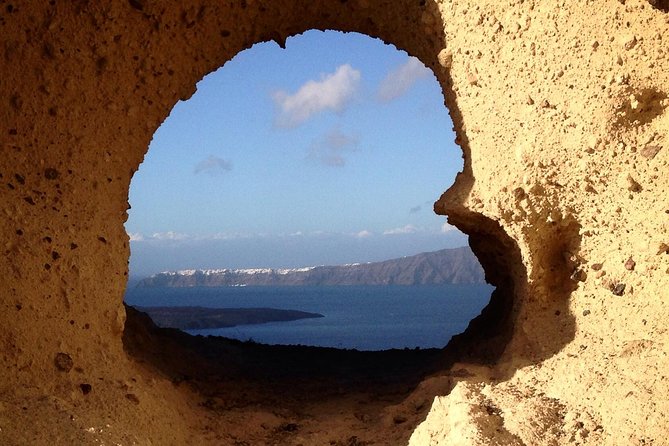 Private Santorini Island Tour with Hidden Gems & Local Secrets - Relax at Perivolos Beach and Red Beach Views